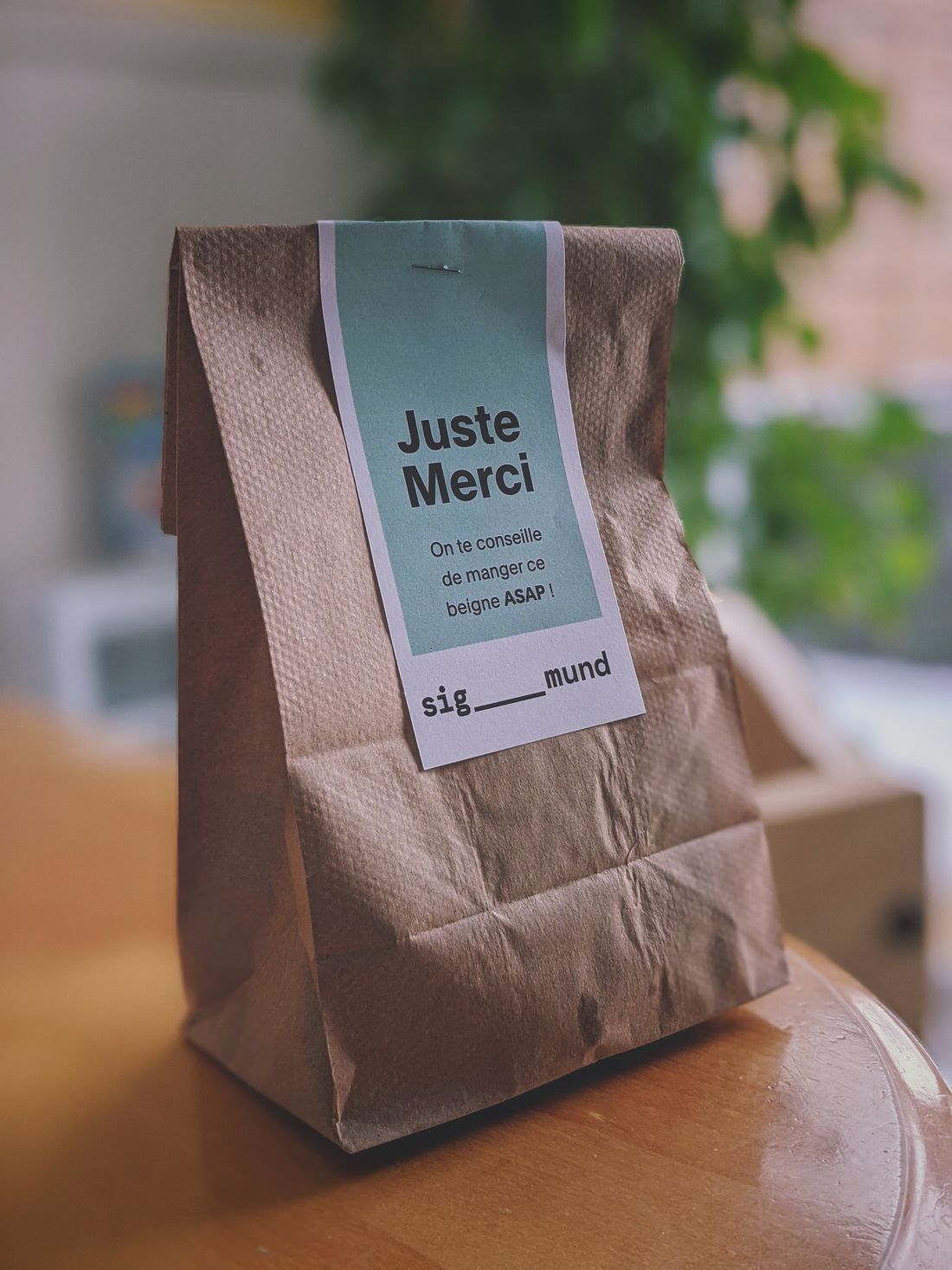 Paper food packaging with a label